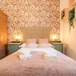  Apartment Tuguest Plaza Pescaderia - Catedral Spain